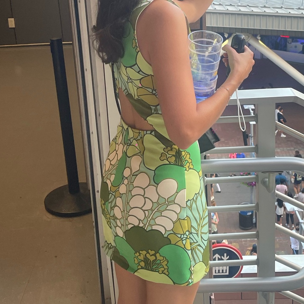 ZARA Floral Green Sleeveless Dress with Matching Scrunchie - Picture 4 of 8